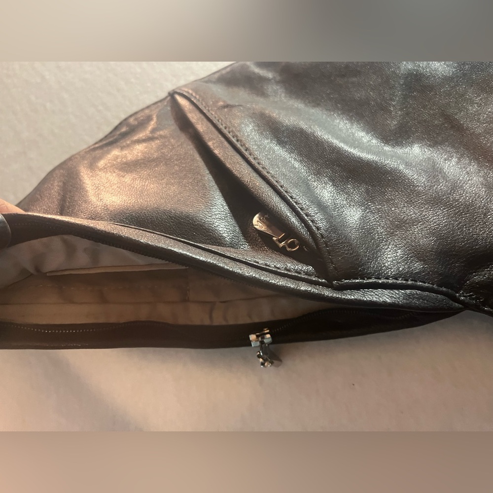 Black Leather Sash Bag - Picture 9 of 13